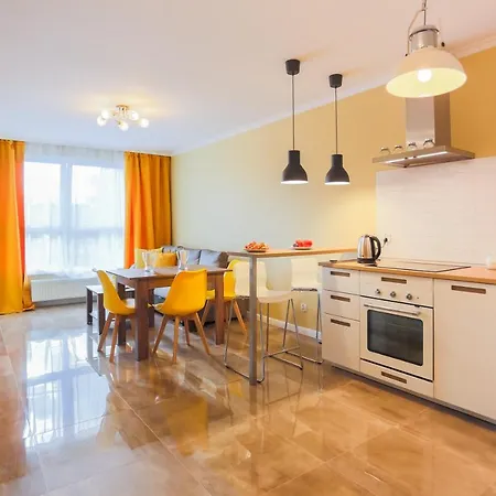 Apartament Bursztynowy 아파트